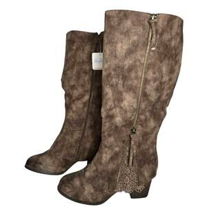 Southern Fried Chics Southern Sass in Brown Size 9 NWT Country Victorian Lace